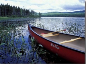 Canoeing on Lake Tarleton, White Mountain National Forest, New Hampshire, USA