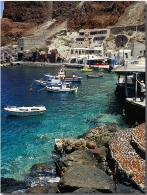 Fishing Harbour of Oia Village, Port of Ammoudi, Oia, Santorini (Thira), Cyclades Islands, Greece