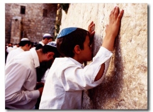 Worshippers at Wailing Wall, Jerusalem, Israel