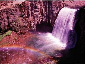 Rainbow Falls with Rainbow, Devil