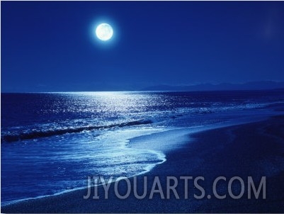 Full Moon Over the Sea