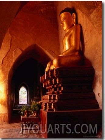 Golden Statue of Buddha in Sulamani Temple, Bagan, Mandalay, Myanmar (Burma)