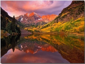 Maroon Bells Reflected on Maroon Lake at Sunrise, White River National Forest, Colorado, USA